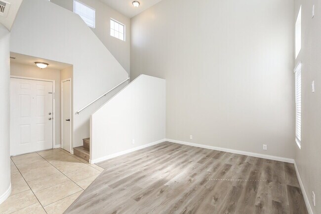 Foto del edificio - 7909 Rustic Canyon Ct