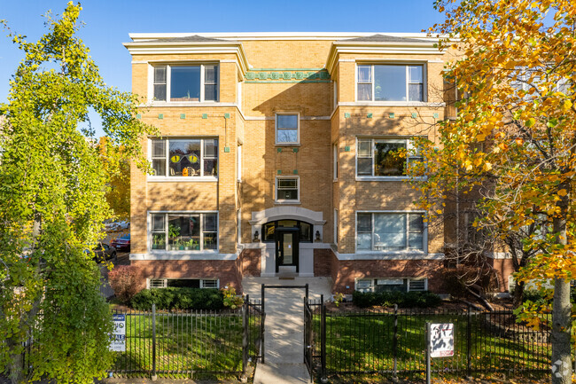 Building Photo - 4445-4457 N Magnolia Ave