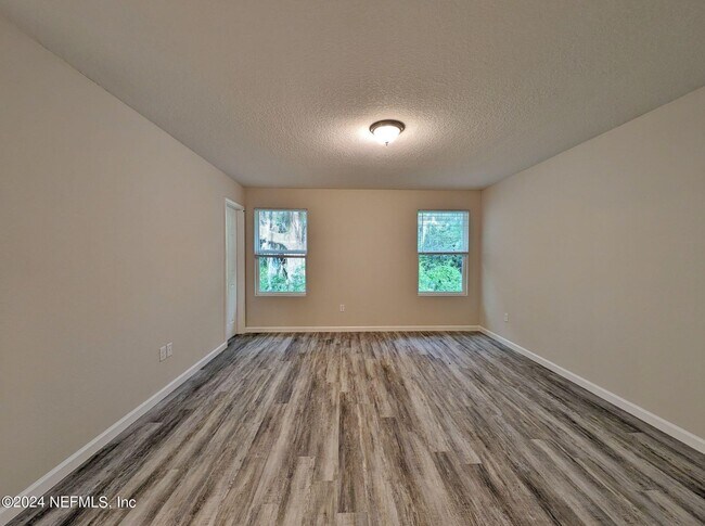 Foto del edificio - 8252 Halls Hammock Ct