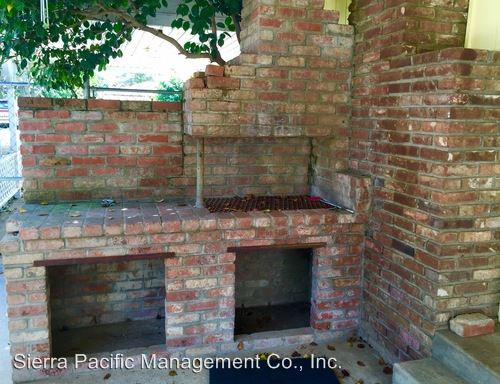 Building Photo - 1059 Laurel Ave