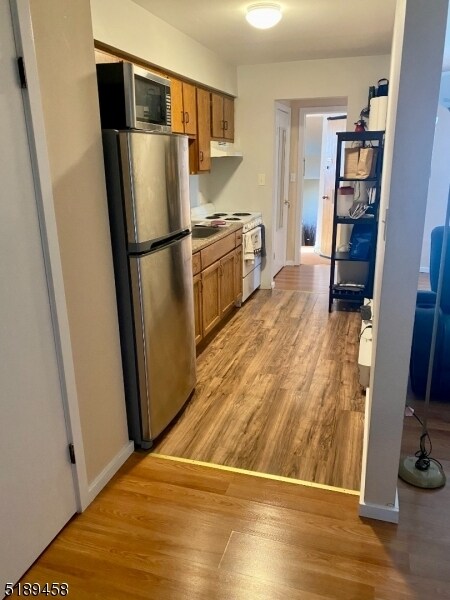 Foto del edificio - 362 Rutherford Ave
