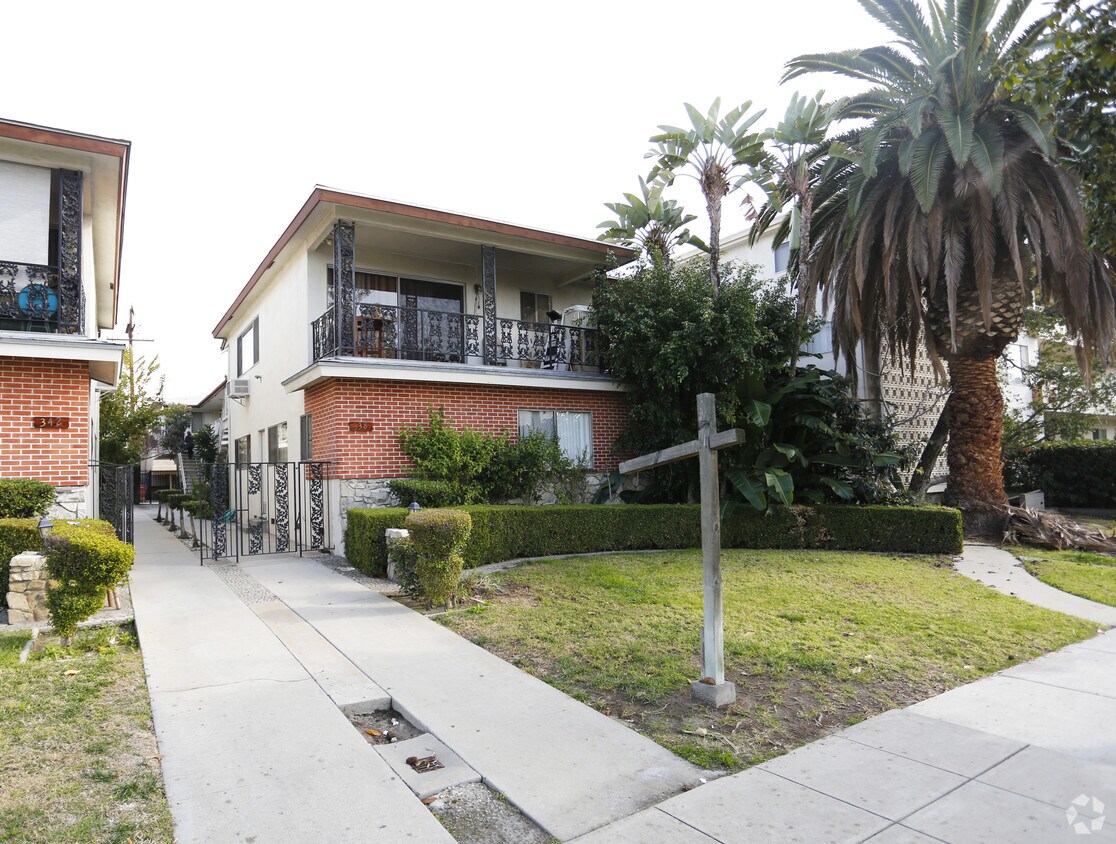 Foto del edificio - 338 N Howard St