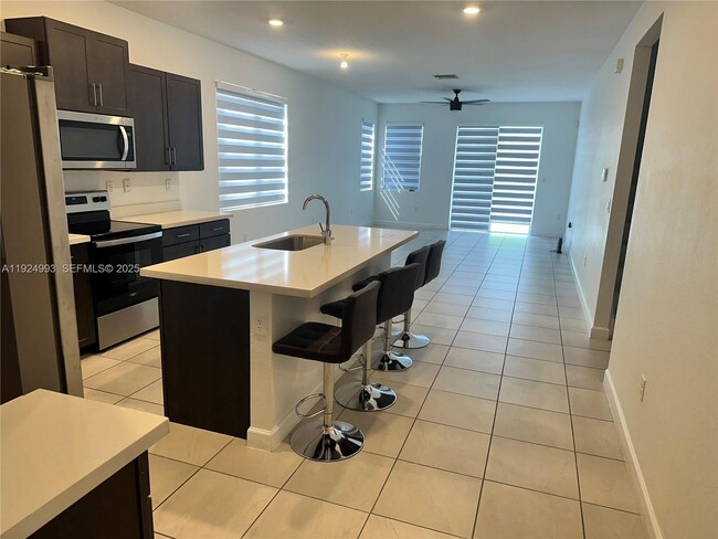 Building Photo - 27034 SW 132 Ct Rd