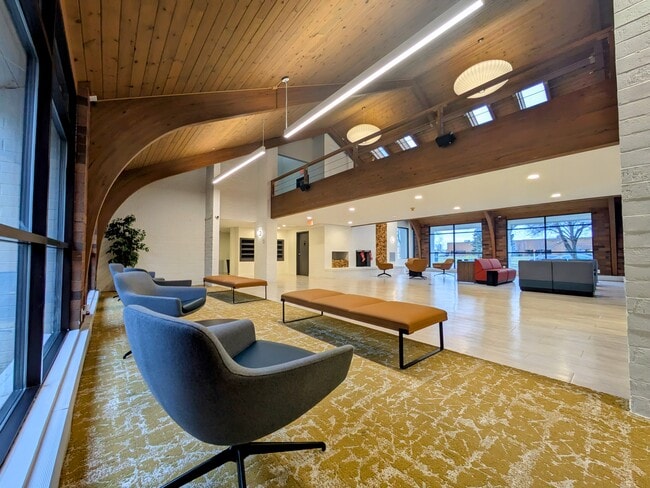 Building Photo - Sycamore Place Apartments