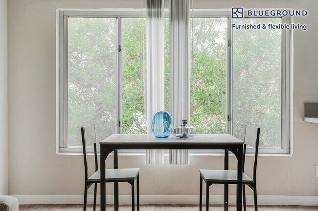 Foto del edificio - 7600 Manchester Ave