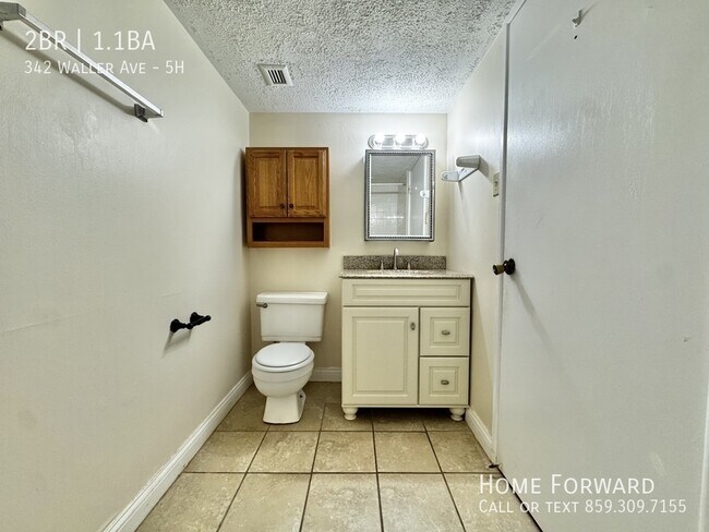 Foto del edificio - 342 Waller Ave