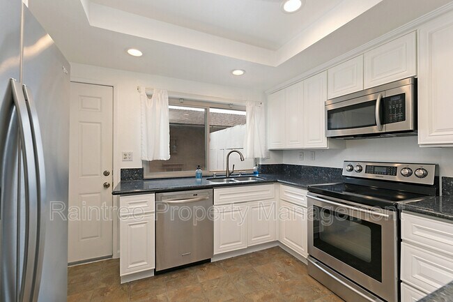 Foto del edificio - 3432 Orchard Way
