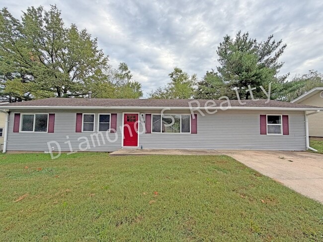 Building Photo - Completely Remodeled 4 Bedroom Home in Nixa!