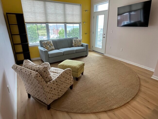 Foto del edificio - 3872 S Lake Dr