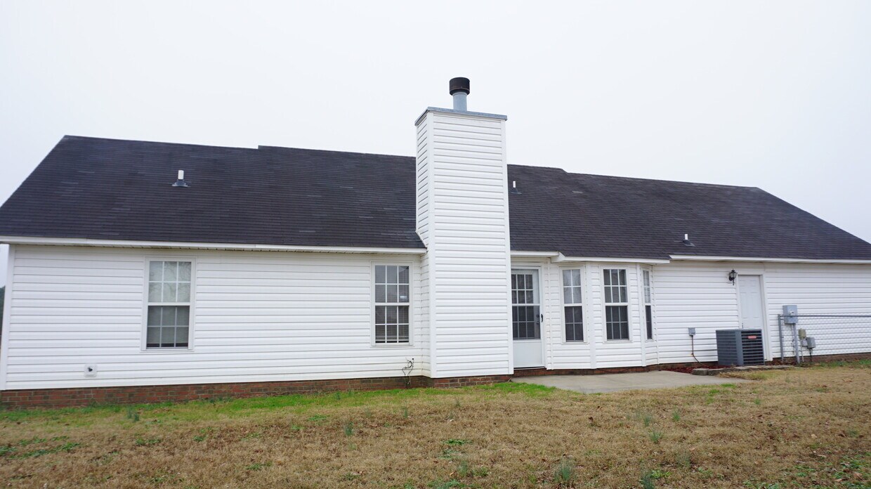 Building Photo - 102 Stoneledge Rd