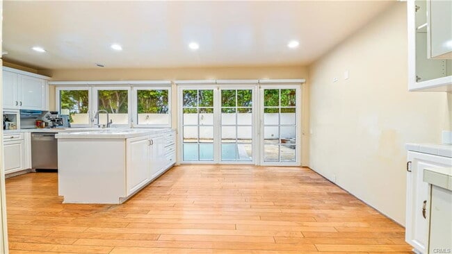 Foto del edificio - 6772 Randiwood Ln