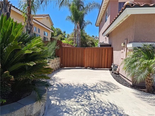 Foto del edificio - 33039 Harmony Ln