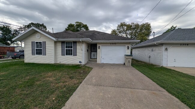 Foto del edificio - 2302 W Olive St