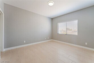 Building Photo - 5689 E Lake Mead Blvd