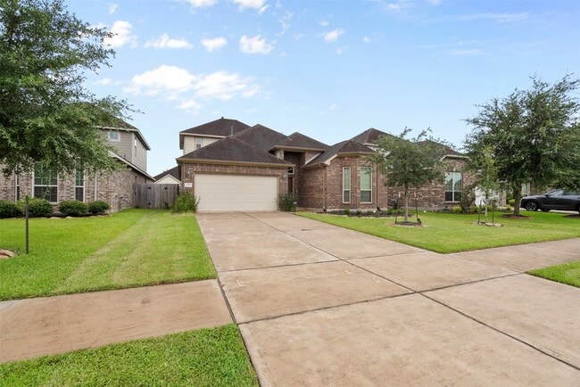 Building Photo - 2026 Argos Dr