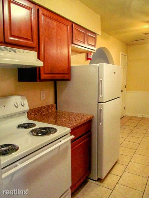 Foto principal - 1800 N Rockwell Ave