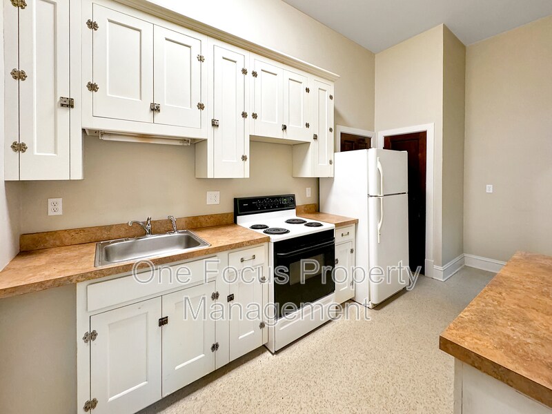 Primary Photo - 307 N Vesper St