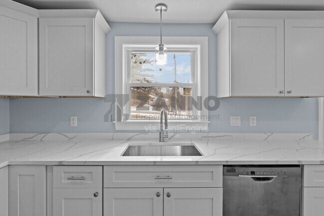 Foto del edificio - 24 Vernon Ave