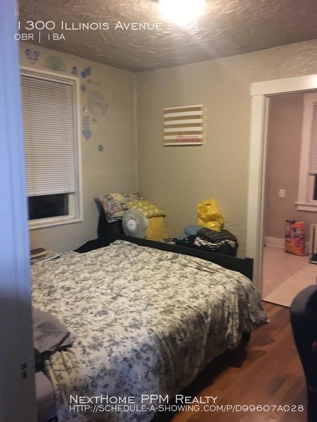 Foto del edificio - bedroom in Dormont PA 15216