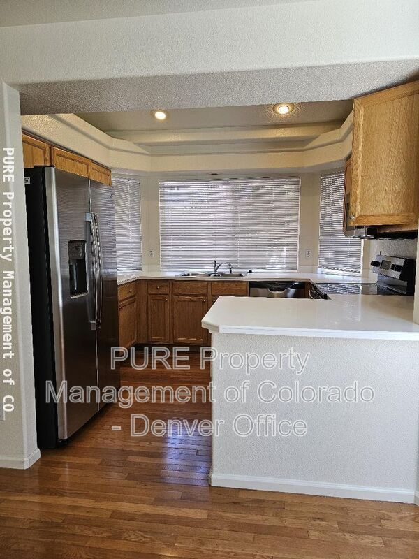 Photo - 1298 Braewood Ave House