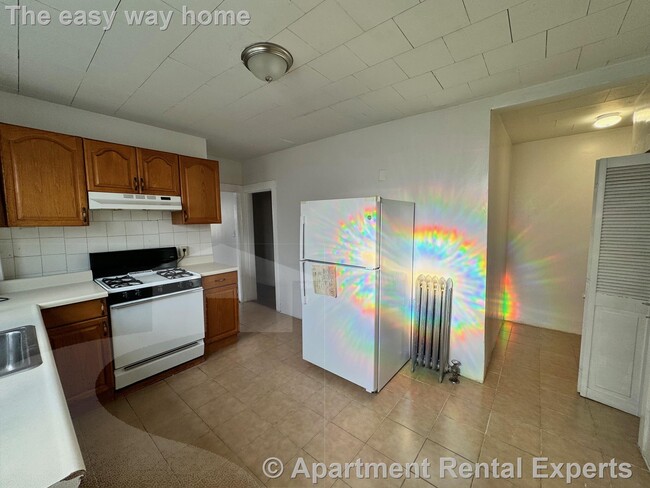 Foto del edificio - Somerville/Davis Square 3 Bedroom