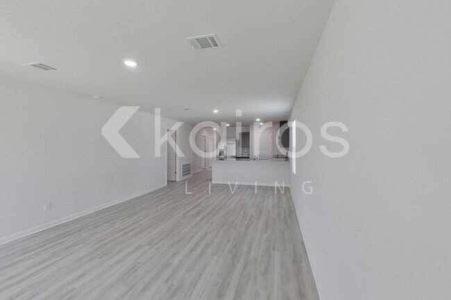 Building Photo - 14262 Ruffian Ave