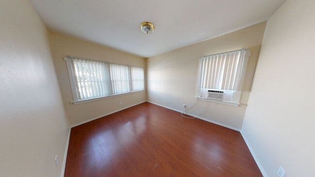 Interior Photo - 1020 Fair