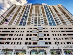 Building Photo - 150 S Las Vegas Blvd