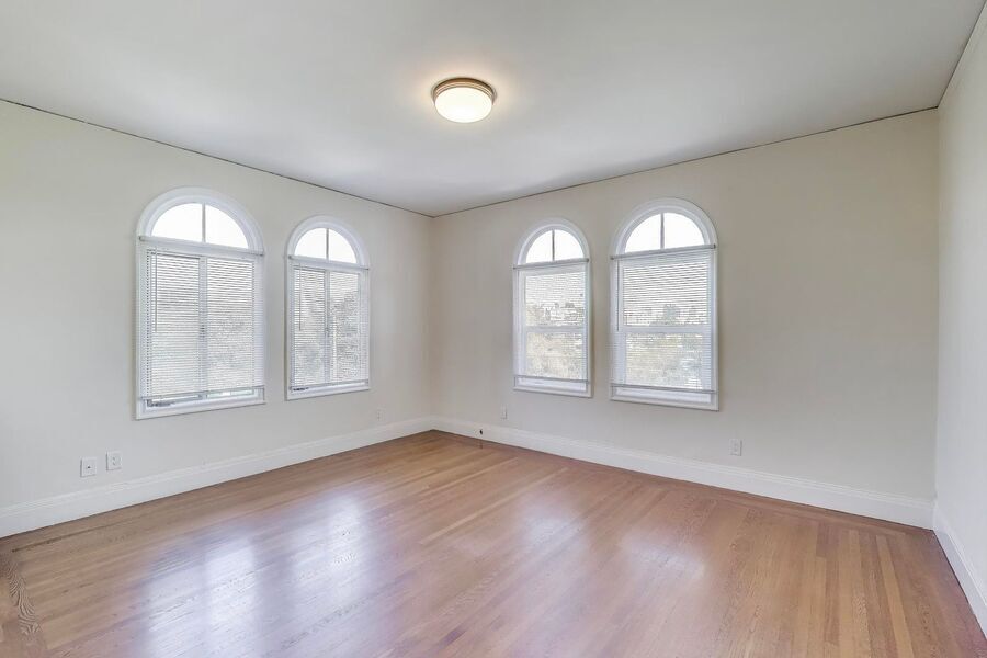 Primary Photo - 465 Bellevue Ave