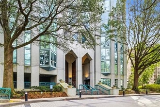 Building Photo - 2870 Pharr Ct S Northwest