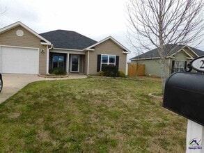 Building Photo - 202 Worchester Cir