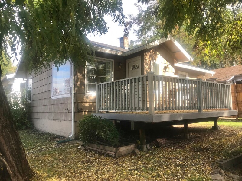 Foto principal - 508 S McLoughlin Blvd