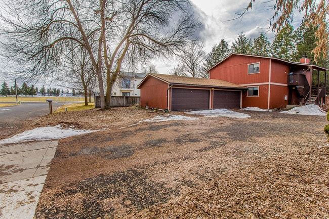 Building Photo - 4536 S Donald Ct