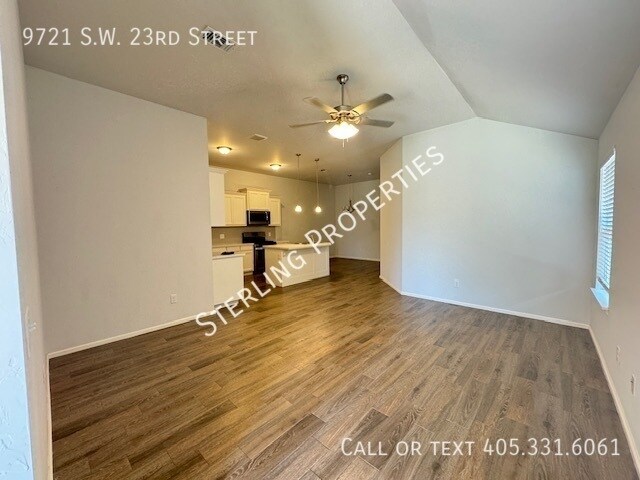 Foto del edificio - 9721 SW 23rd St