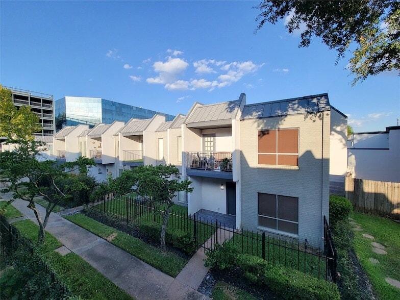 Photo - 1300 Augusta Drive Unit 41