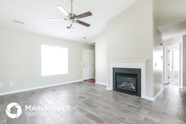 Foto del edificio - 3250 Trenchard Ln