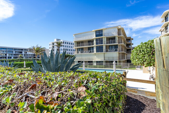 Building Photo - 3200 S Ocean Blvd