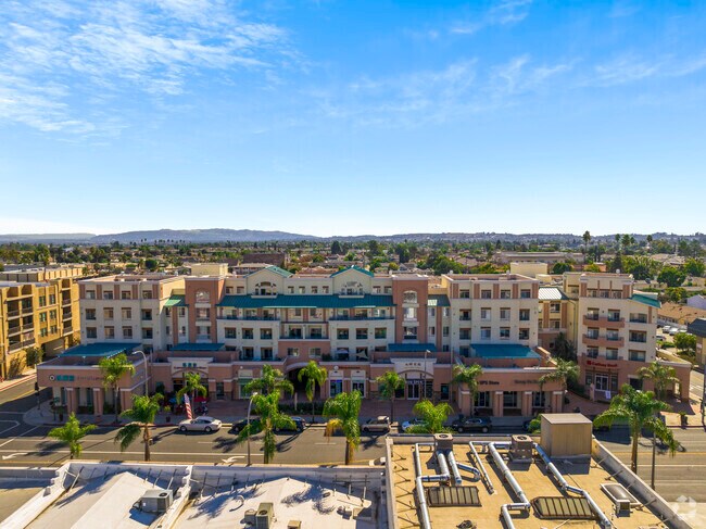 easy access off busy roads - Alhambra Regency Plaza