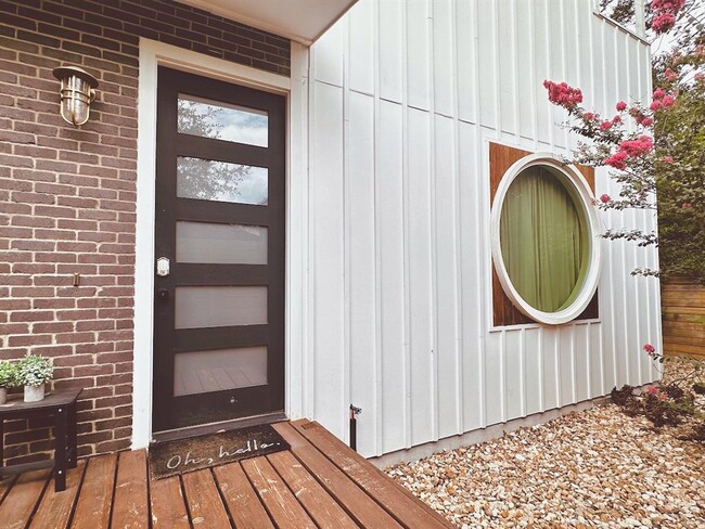 Building Photo - 4706 Sylvandale Dr