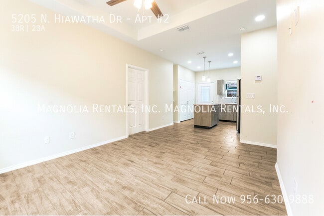 Building Photo - 1st Month Free with 13 Month Lease-3 Bedro...