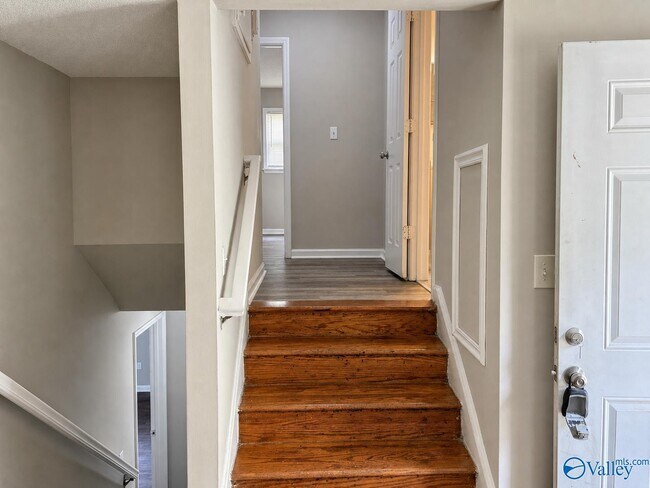 Foto del edificio - 2607 Bonnieview Dr NW