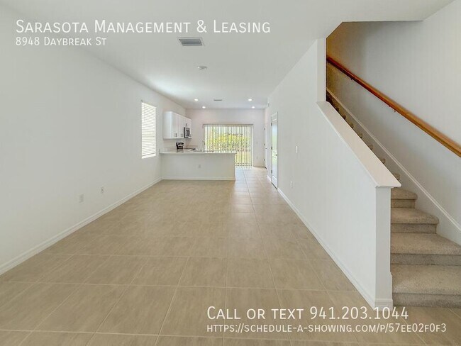 Foto del edificio - 8948 Daybreak St