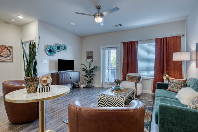 Foto del edificio - Lumen Residences