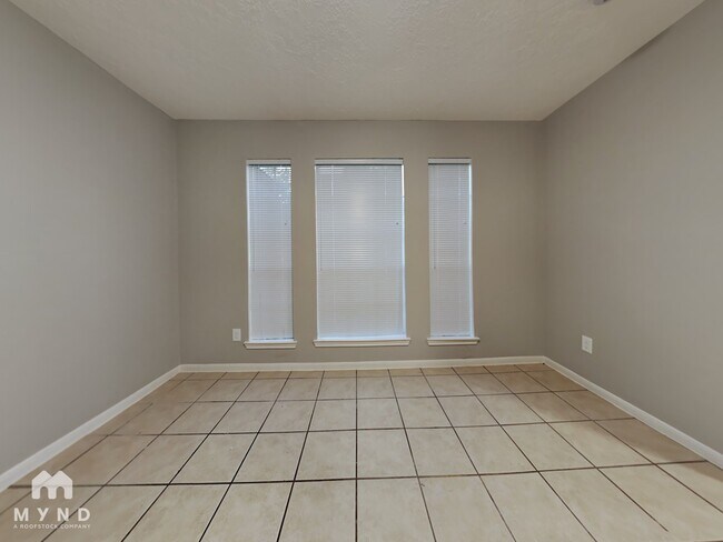 Foto del edificio - 22514 Willow Branch Ln