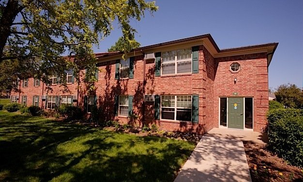 Foto del edificio - 319 Blair Ct