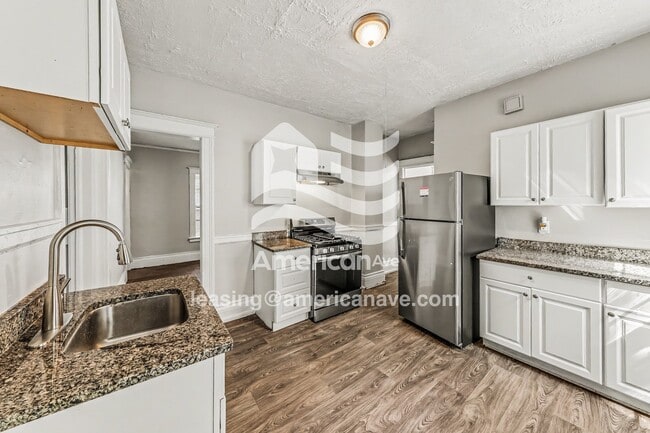 Building Photo - 87 Holbrooke St