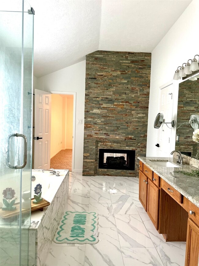 Foto del edificio - 24914 Aughton Ct