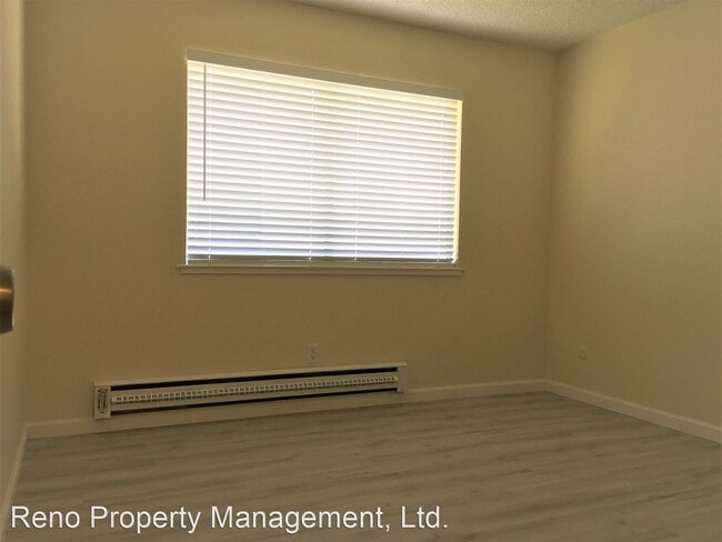 Building Photo - 2 br, 1 bath House - 4981 Catalina Dr Apt # 3