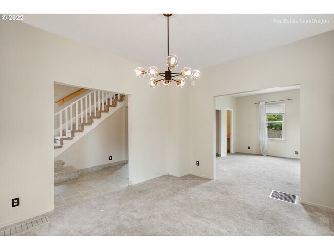 Building Photo - 4855 NE 10th Ave