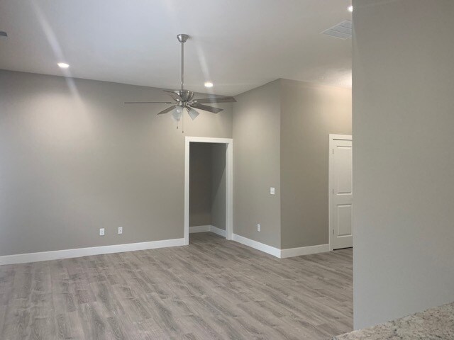 Building Photo - 2608 W Colton